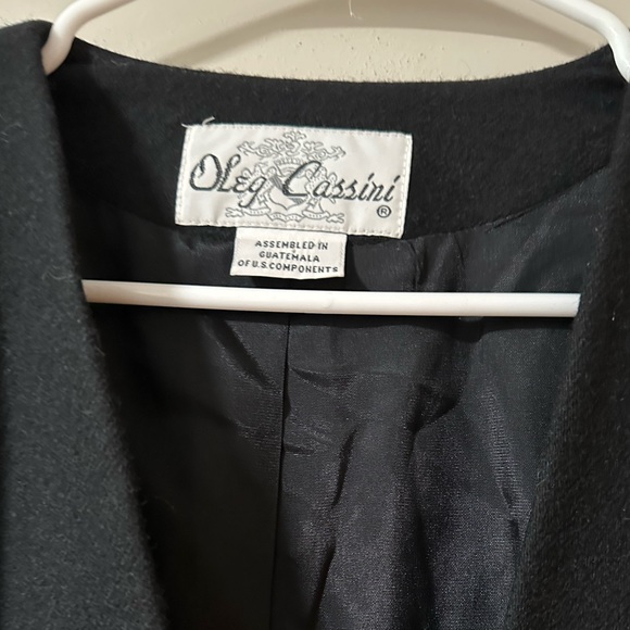 Vintage Oleg Cassini 100% wool blazer - Picture 4 of 5